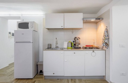 Corso dei Mille - Sant'Erasmo Apartment | Romantic Getaway in Palermo's Historic Center