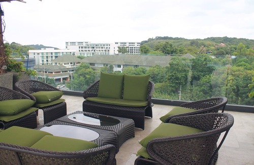 Nai Harn Apartment | Seaside Bliss at Calypso Rawai Apartment with Breakfast