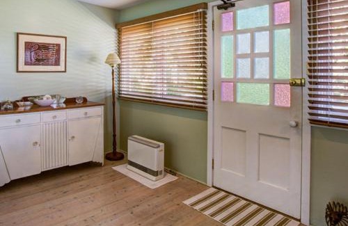 Hyams Beach House | Family-Friendly Calypsos Cottage at Hyams Beach - 8.7/10