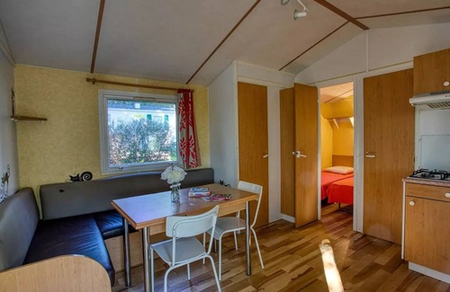 Saint-Cirq House | Pet-Friendly Camping Brin d'Amour: Ideal for Families