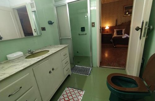 Campo Belo House | Cozy Suite near Metro & Airport - Rated 9.4/10 by Guests
