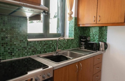 Halepa Apartment | Cozy Retreat at CAMARA STUDIO B with Spa & Breakfast