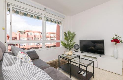 Cabrita Apartment | Kid-Friendly Getaway at Camarote de Algetares 2
