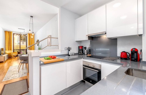 Centro Apartment | Oceanfront Holiday Apartment in Malaga - Guest Rated 10/10