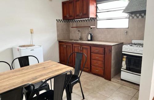 Villa Maria Apartment | Pet-Friendly Cambacuá VM: Guest Rated 9.3/10