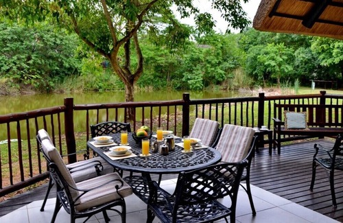 Hazyview House | Guest Rated: 10/10 Cambalala - Unit 2 in Kruger Park Lodge