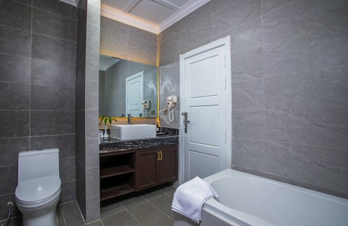 Poipet Hotel | Explore Cambana Poipet Hotel: Family-Friendly Retreat