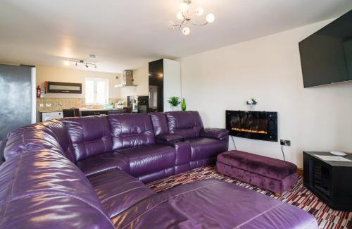 Aberystwyth House | Discover Cambrian View: Family-Friendly Retreat with Pool