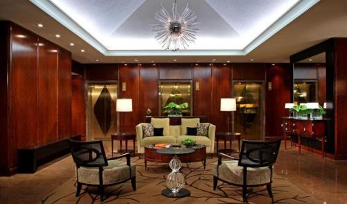 St. Lawrence Hotel | Discover Cambridge Suites Toronto: 4-Star Gem with Breakfast