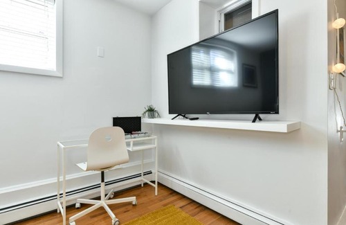 Wellington-Harrington Apartment | Pet and Child Friendly Retreat at Cambridge - Rated 9/10