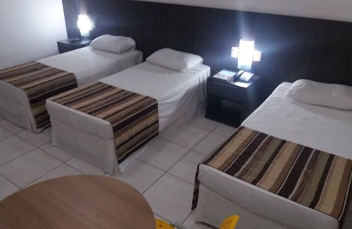 Parafuso Hotel | Experience Comfort at Cambuci Hotel with Pool & Spa