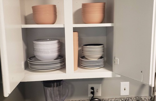 Albany House | Camdyn's Place: Cozy 3 Bedroom Retreat with Pet-Friendly Perks