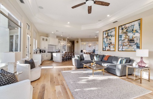 Palm Canyon House | Discover the Alluring Camelback Beauty with Ocean Views