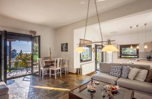 Siviri Cottage | Experience the Elegance of CAMELIA Cottage with Ocean Views