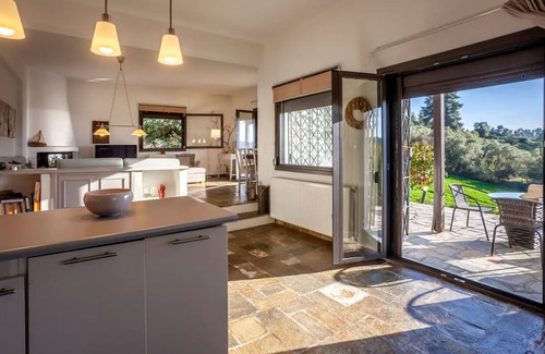 Siviri Cottage | Experience the Elegance of CAMELIA Cottage with Ocean Views