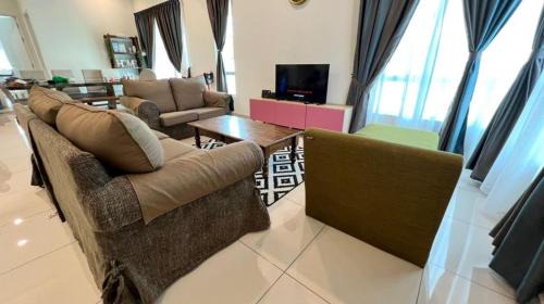 Sungai Badau House | Family-Friendly Krubung Melaka Homestay with Top Ratings