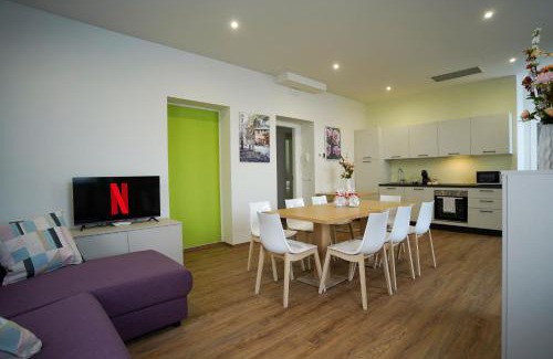 Sesto Calende Apartment | Relaxing Camelia Suite near Leonardo Academy & Beautiful Lakes