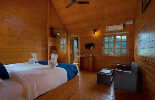 Udumbanchola Hotel | Explore Camellia and Elettaria: Family-Friendly Retreat