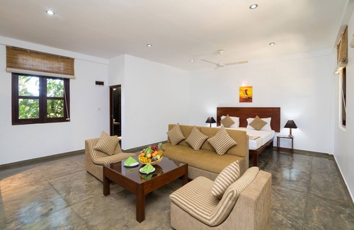 Dambulla Hotel | Relax at Camellia Resort and Spa with Pool & Restaurant