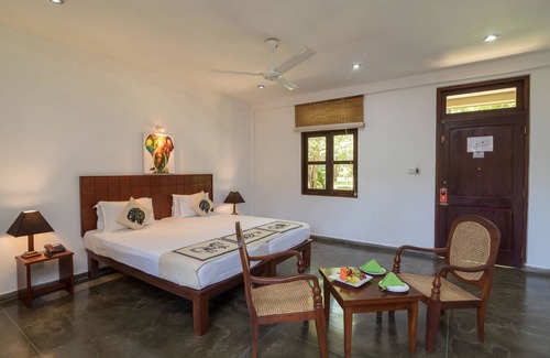 Dambulla Hotel | Relax at Camellia Resort and Spa with Pool & Restaurant