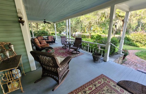 Gainesville Bed & Breakfast | Experience the Elegance of Camellia Rose Inn King Room