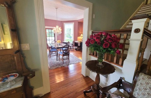 Gainesville Bed & Breakfast | Experience the Elegance of Camellia Rose Inn King Room