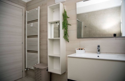 Borgo Roma Apartment | CAMELOT APARTMENT RED1