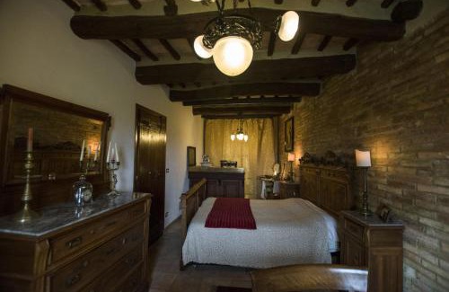 Monticiano House | Discover Camera Agata: Wheelchair Accessible Comfort
