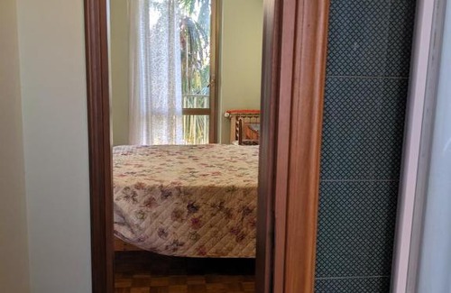Fizzonasco House | Camera con bagno in villa