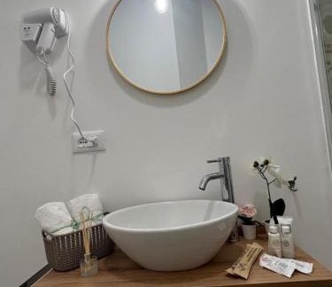 Legnano House | Camera con bagno privato 15' MILANO RHO FIERA e MALPENSA