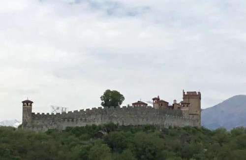 Pavone Canavese House | Scenic Stays at Camera con vista Castello - Rated 9.3/10
