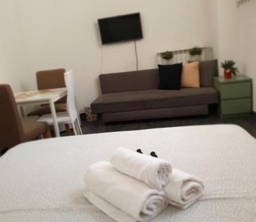 Dergano Apartment | Budget-Friendly Stay at Camera Daimond for Families & Pets