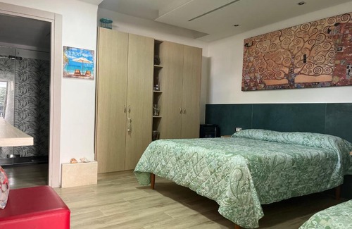 Gianola House | Experience Comfort at CAMERA EDEN: Family Fun & Hot Tub