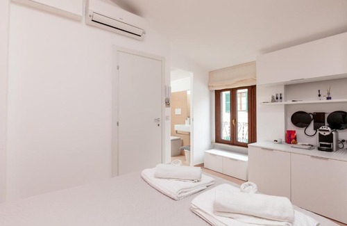Macerata House | Budget-Friendly Stay at Camera Paradiso, Sferisterio