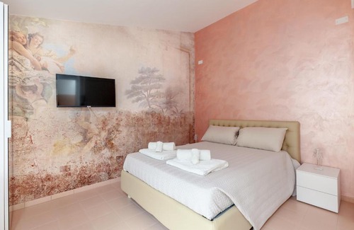 Macerata House | Budget-Friendly Stay at Camera Paradiso, Sferisterio