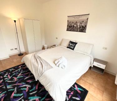 San Lazzaro di Savena House | Top-Rated Camera Privata La Mura with Kitchenette Access