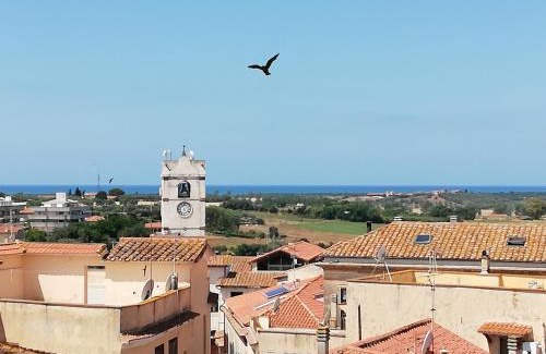 Montalto di Castro House | Scenic Escape at Camera Torre Panoramic - Rated 9/10
