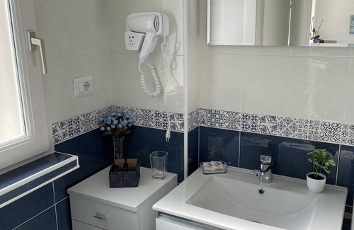Anacapri House | Serene Camera Vista Mare with Eco-Friendly Amenities