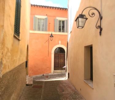 Trevi House | Discover Camere Della Vecchia Posta: Family-Friendly Escape