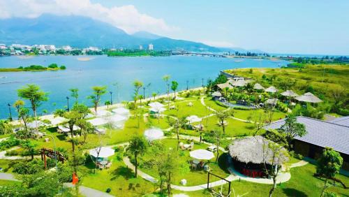 Hoa Vang Resort | Discover Mr. Boss House Apartment: Rated 9.8, Pool & Spa