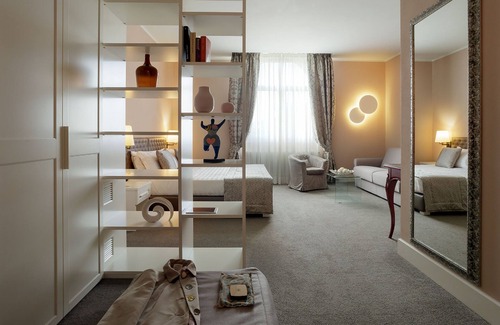 Luino Hotel | Experience Comfort at Camin Luino - 4-Star Rated Hotel