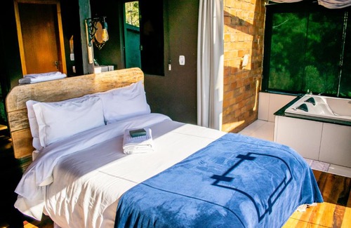 Alfredo Wagner Cabin | Escape to Caminho das Nuvens - Cabanas de Montanha Retreat