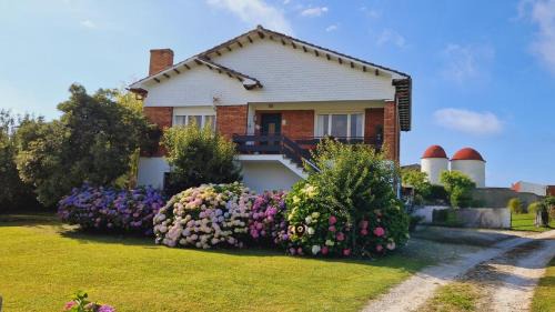 Alfoz de Lloredo House | Discover Family-Friendly Comfort at Camino a las Sopeñas