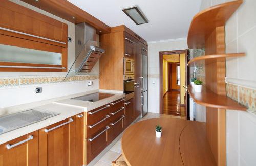 Aviles Apartment | Child-Friendly CAMINODEHEROS: Guest Rated 9.8/10