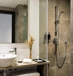 Eastern Kowloon Hotel | Discover Camlux Hotel: 4-Star Comfort with Family Amenities