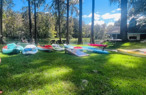 Dunnellon House | Family-Friendly Camp Collop on the Rainbow River - Rated 10/10