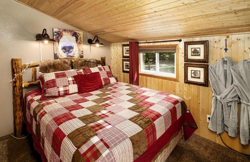 Ardenvoir House | Discover Camp David: Perfect for Families and Pets!