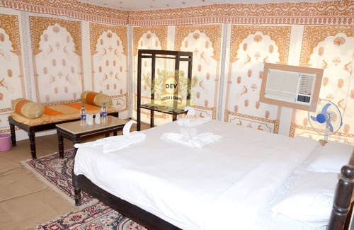 Sam Other | Comfortable Stay at Camp e Khas with Restaurant & Breakfast