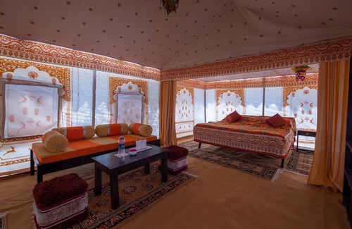 Sam Other | Comfortable Stay at Camp e Khas with Restaurant & Breakfast