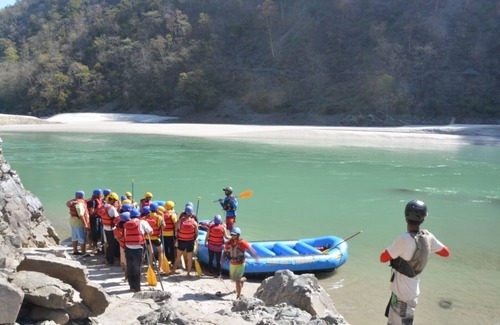 Amkholi RV Rental | Discover Camp Eagle Nest with Ocean Views and Breakfast
